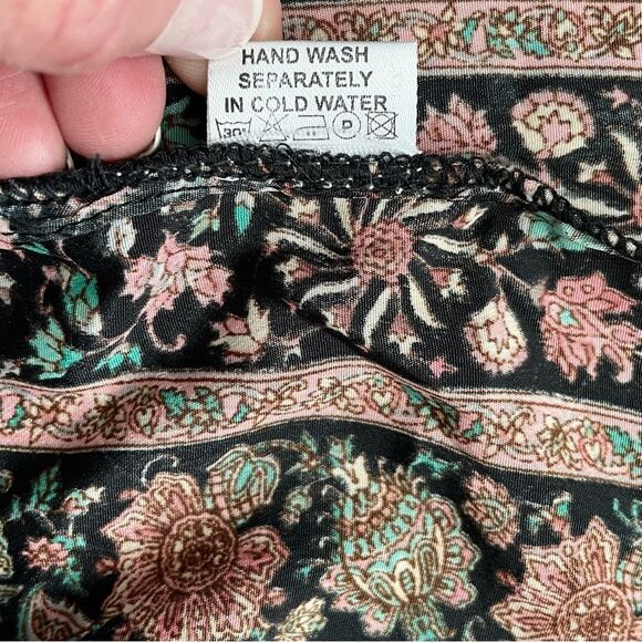 Floral Maxi Dress in Multicolor - Picture 10 of 10